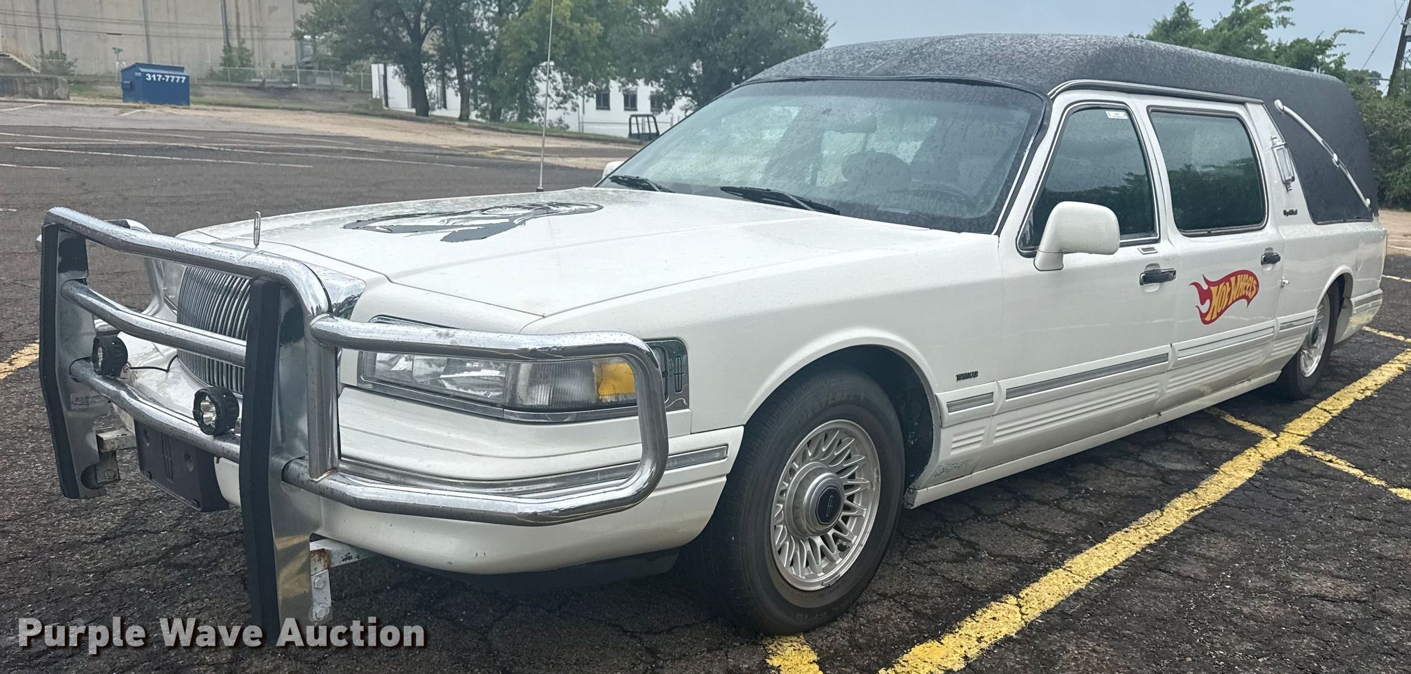 1997 Lincoln Town Car hearse in Tulsa, OK | Item EG8170 sold
