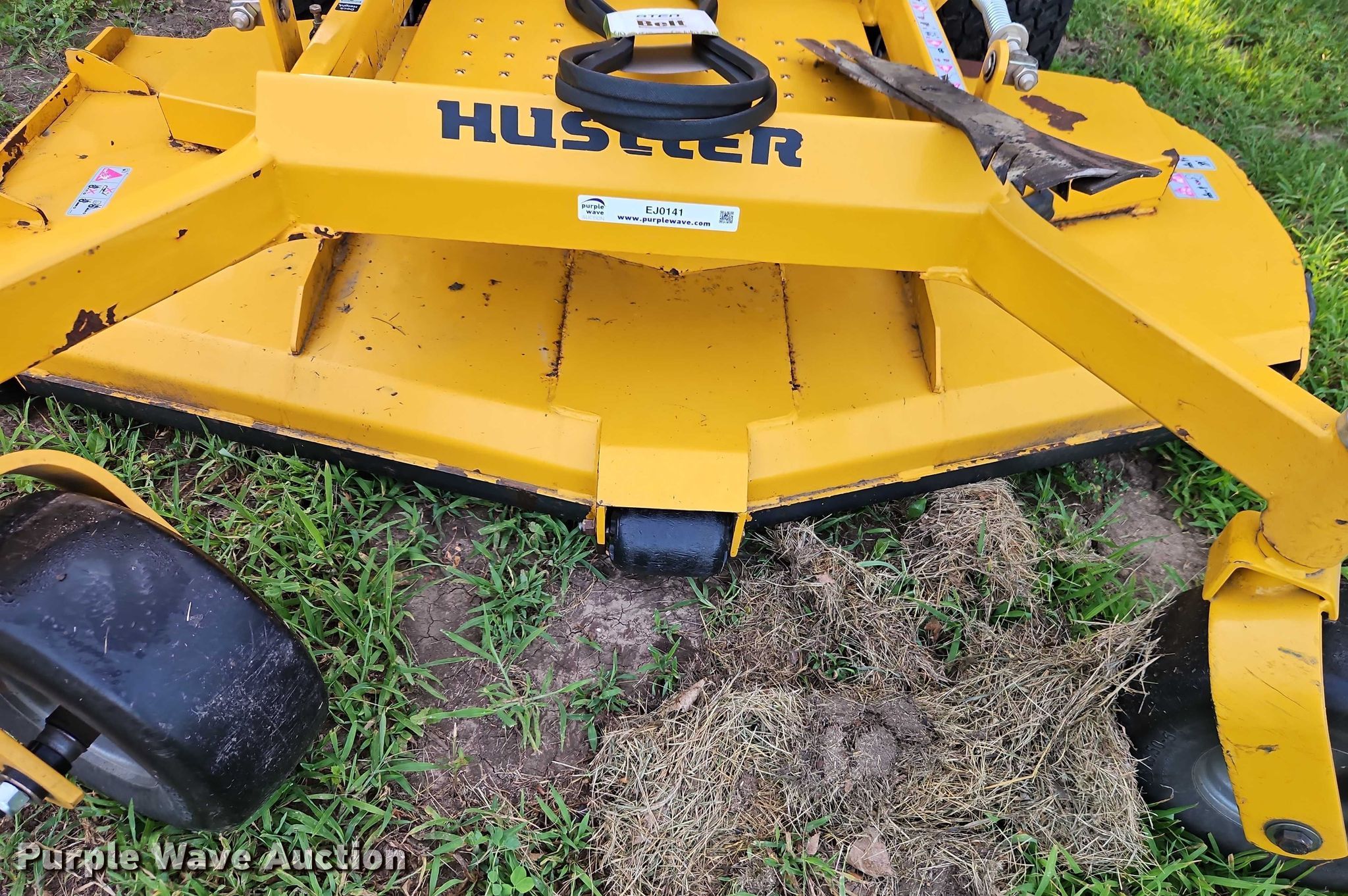 Hustler Super Z ZTR lawn mower in Overland Park, KS | Item