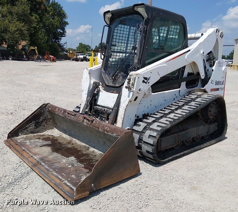 MINI CARGADOR SOBRE ORUGAS 2015 BOBCAT T650