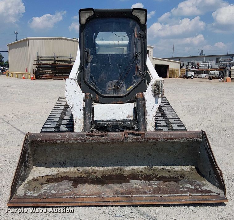 MINI CARGADOR SOBRE ORUGAS 2015 BOBCAT T650