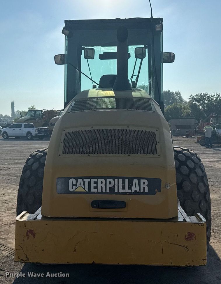 image for item DJ7749 2009 Caterpillar CS56 single drum vibratory roller