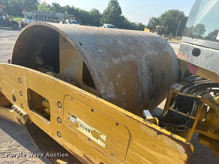 image for item DJ7749 2009 Caterpillar CS56 single drum vibratory roller