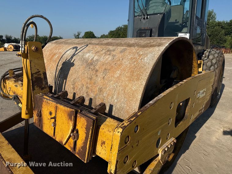 image for item DJ7749 2009 Caterpillar CS56 single drum vibratory roller