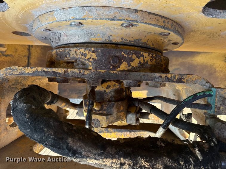 image for item DJ7749 2009 Caterpillar CS56 single drum vibratory roller