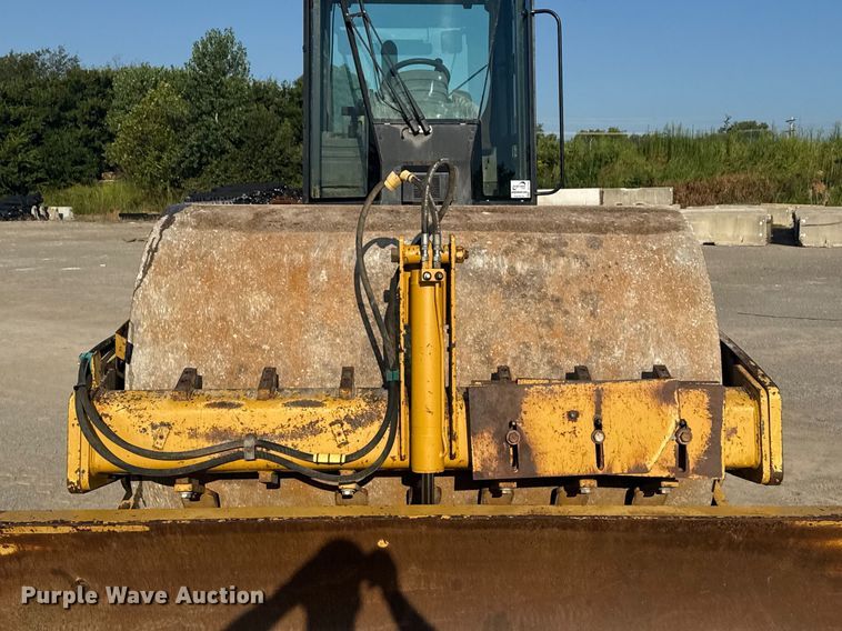 image for item DJ7749 2009 Caterpillar CS56 single drum vibratory roller