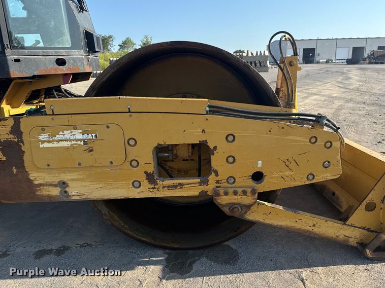 image for item DJ7749 2009 Caterpillar CS56 single drum vibratory roller