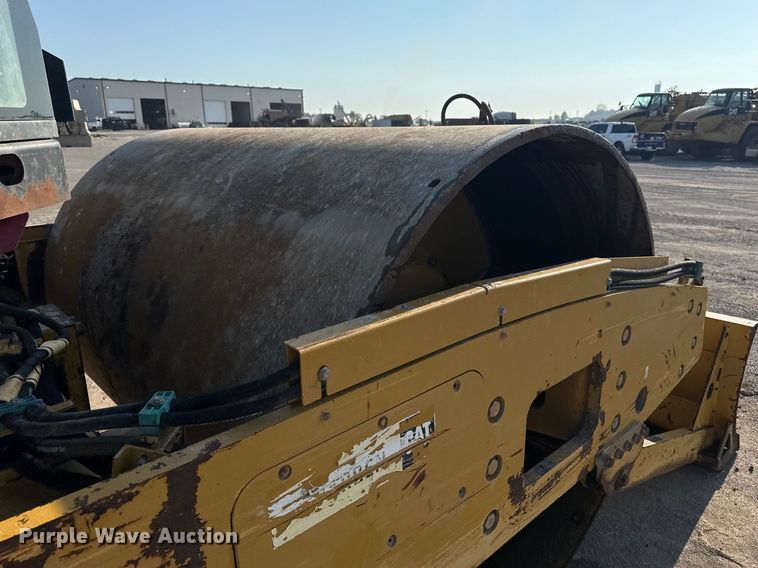 image for item DJ7749 2009 Caterpillar CS56 single drum vibratory roller