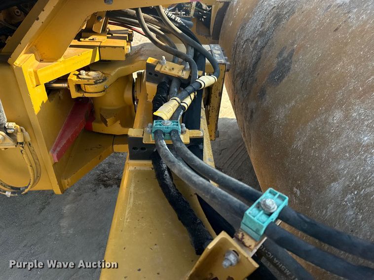 image for item DJ7749 2009 Caterpillar CS56 single drum vibratory roller