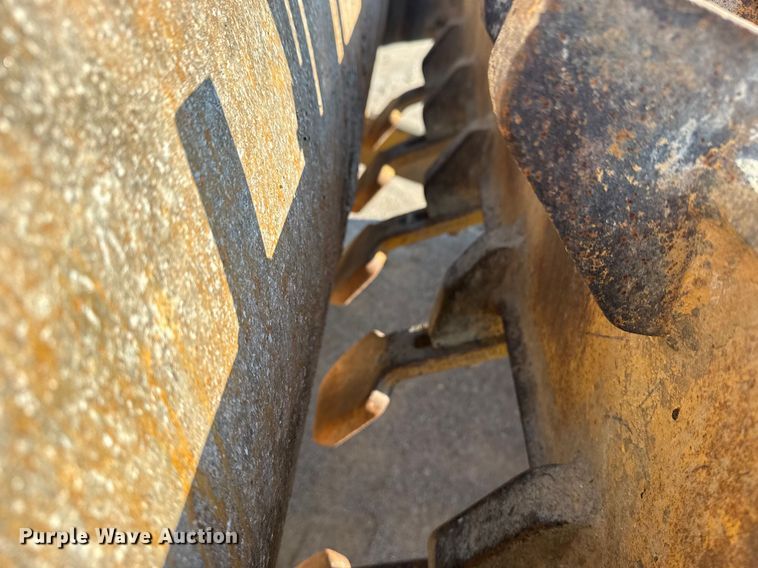 image for item DJ7749 2009 Caterpillar CS56 single drum vibratory roller