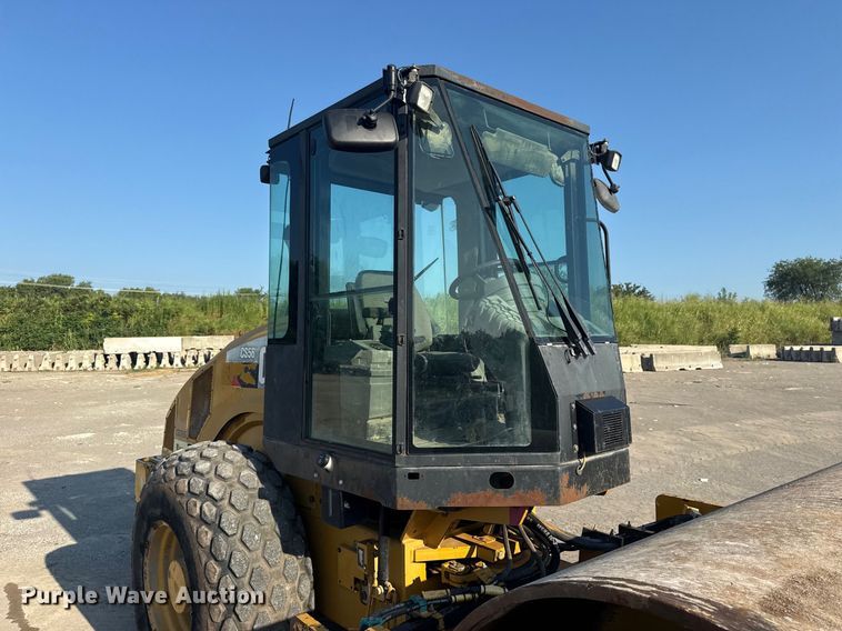 image for item DJ7749 2009 Caterpillar CS56 single drum vibratory roller