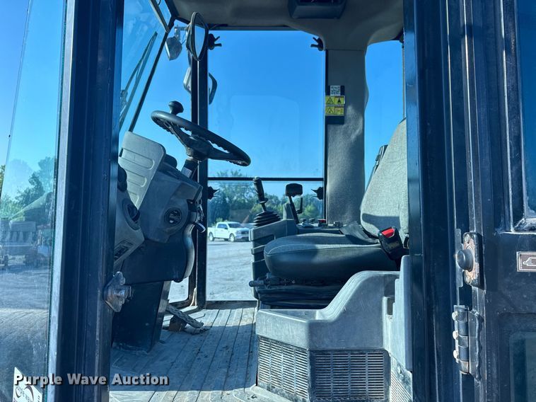 image for item DJ7749 2009 Caterpillar CS56 single drum vibratory roller