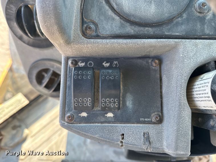 image for item DJ7749 2009 Caterpillar CS56 single drum vibratory roller