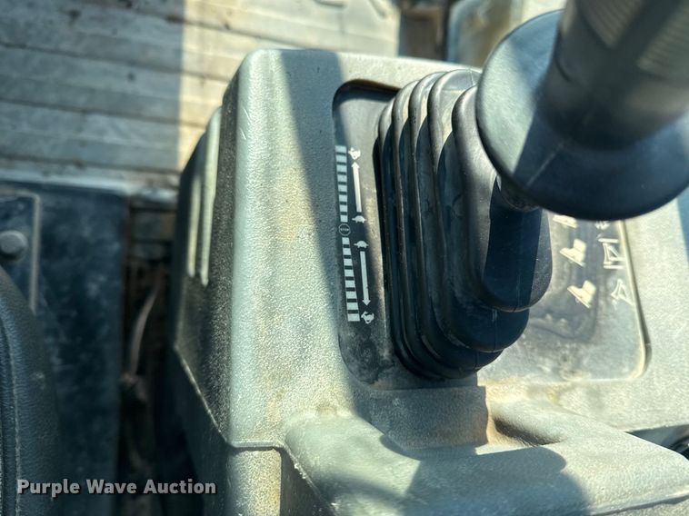 image for item DJ7749 2009 Caterpillar CS56 single drum vibratory roller