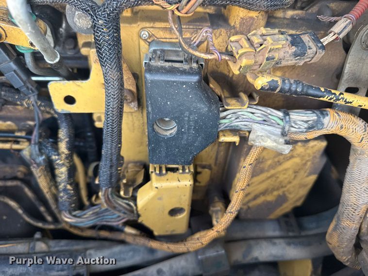 image for item DJ7749 2009 Caterpillar CS56 single drum vibratory roller