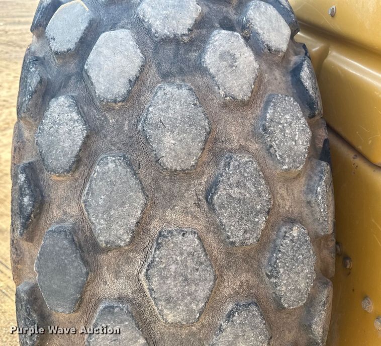 image for item DJ7749 2009 Caterpillar CS56 single drum vibratory roller