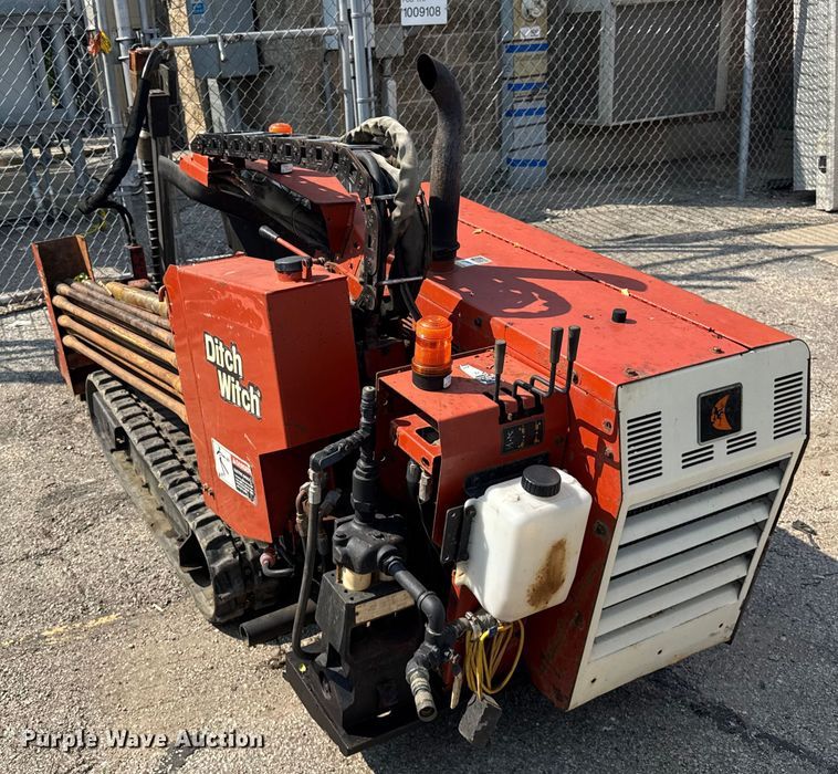 image for item DJ9686 2004 Ditch Witch JT520 directional boring unit