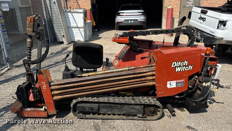 image for item DJ9686 2004 Ditch Witch JT520 directional boring unit