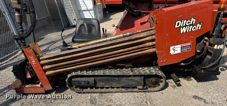 image for item DJ9686 2004 Ditch Witch JT520 directional boring unit