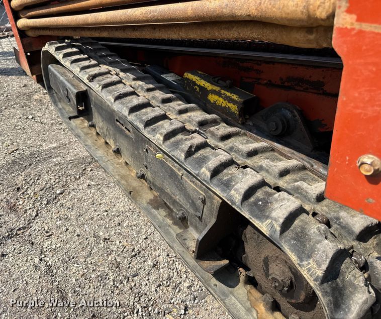 image for item DJ9686 2004 Ditch Witch JT520 directional boring unit
