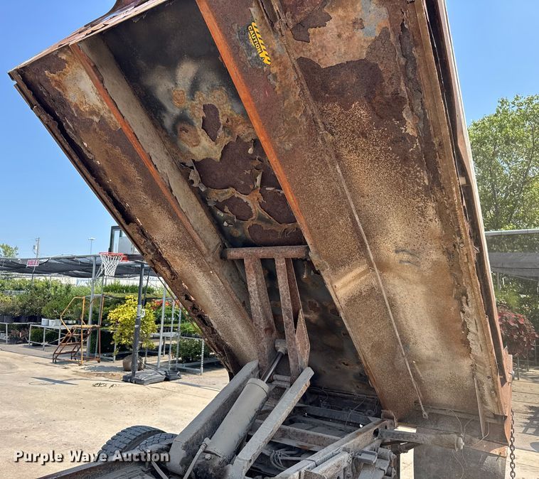 image for item DJ9687 2007 Ford F550 dump truck