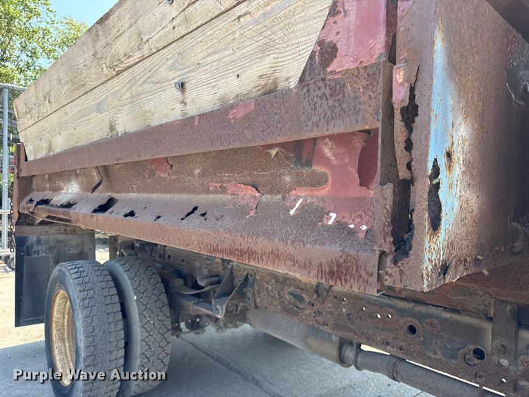 image for item DJ9687 2007 Ford F550 dump truck