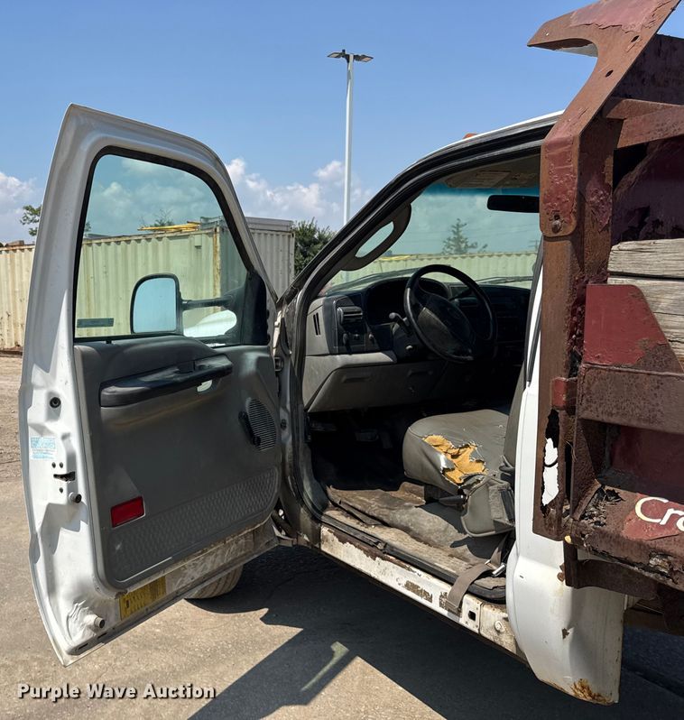 image for item DJ9687 2007 Ford F550 dump truck