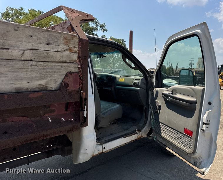 image for item DJ9687 2007 Ford F550 dump truck