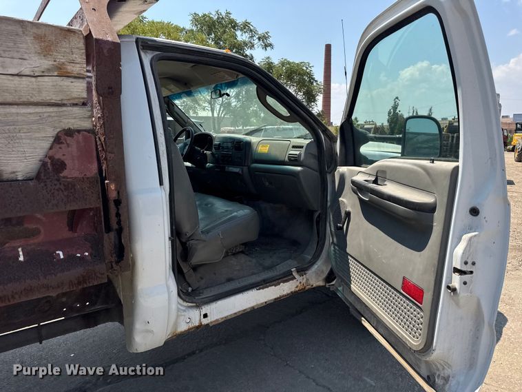 image for item DJ9687 2007 Ford F550 dump truck