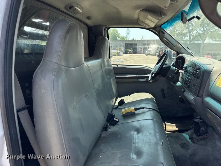 image for item DJ9687 2007 Ford F550 dump truck