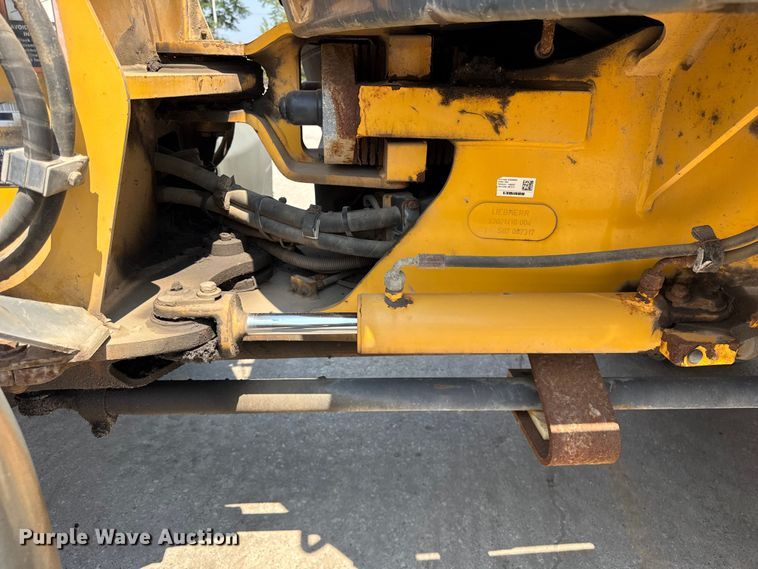 image for item DJ9688 2015 John Deere 324K wheel loader