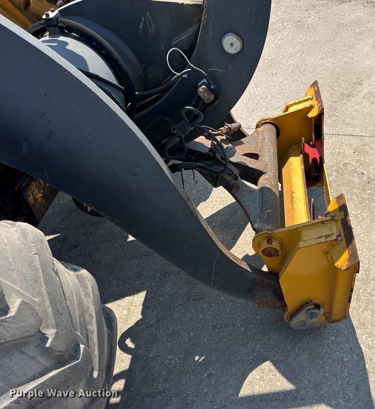 image for item DJ9688 2015 John Deere 324K wheel loader