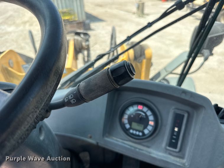 image for item DJ9688 2015 John Deere 324K wheel loader