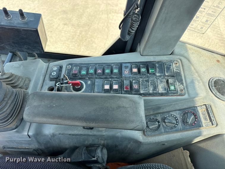 image for item DJ9688 2015 John Deere 324K wheel loader