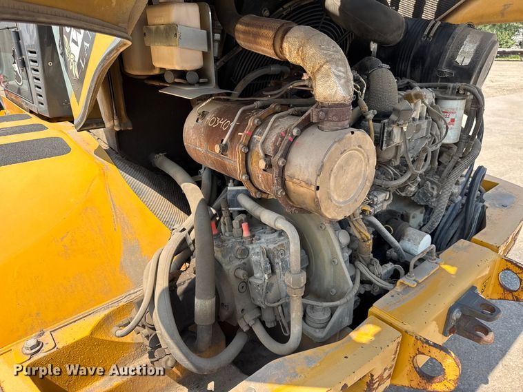 image for item DJ9688 2015 John Deere 324K wheel loader