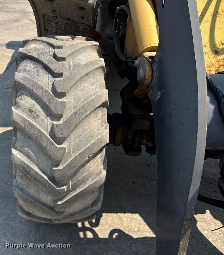 image for item DJ9688 2015 John Deere 324K wheel loader