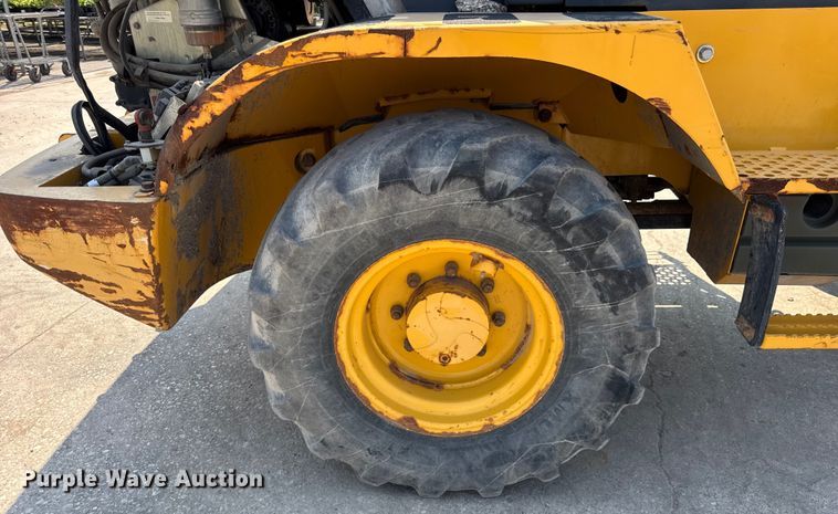 image for item DJ9688 2015 John Deere 324K wheel loader