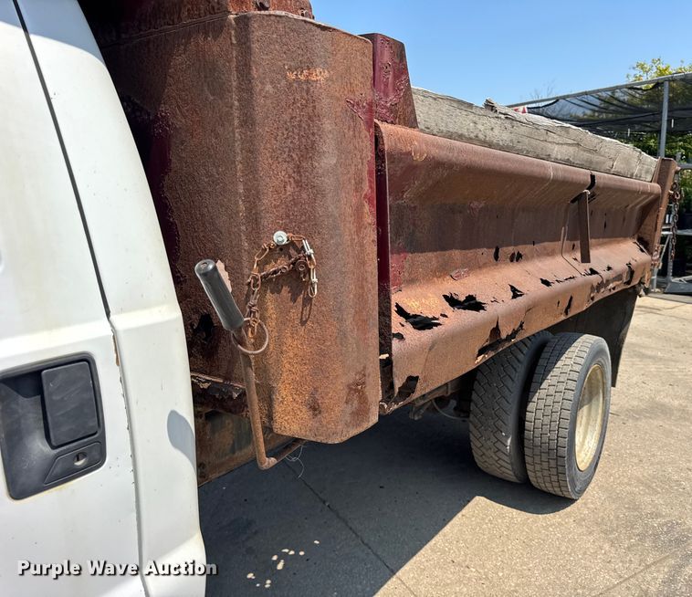 image for item DJ9689 2008 Ford F550 dump truck