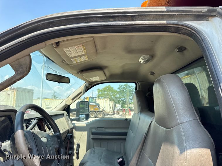 image for item DJ9689 2008 Ford F550 dump truck