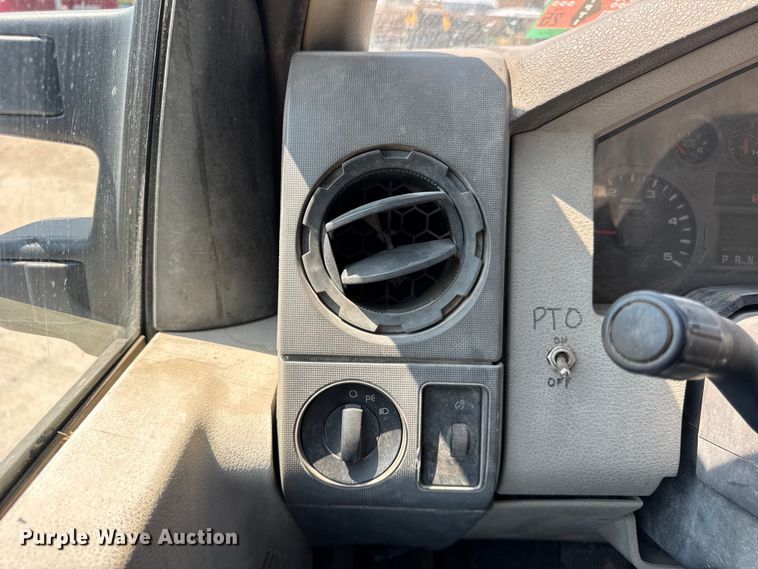 image for item DJ9689 2008 Ford F550 dump truck