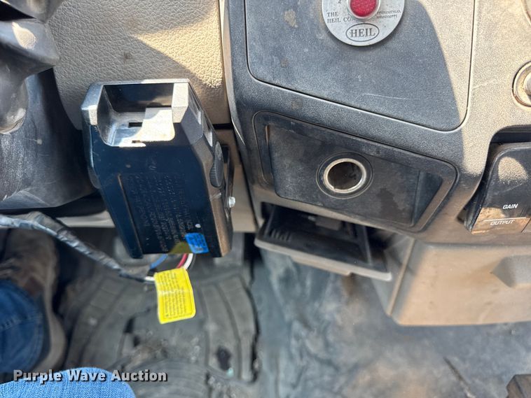 image for item DJ9689 2008 Ford F550 dump truck