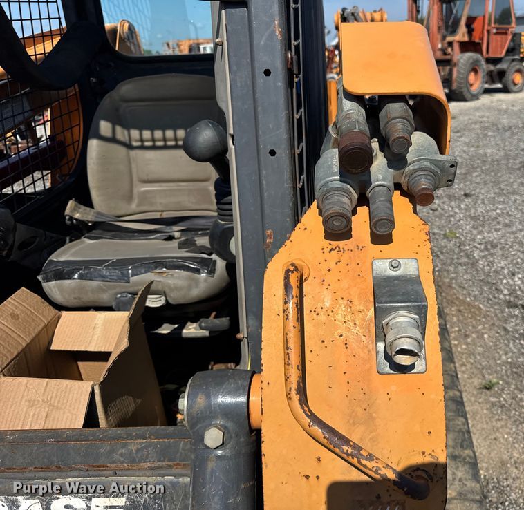 image for item DJ9690 Case TR270 tracked skid steer loader