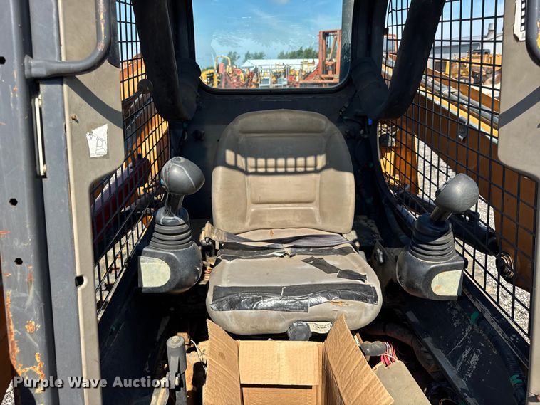 image for item DJ9690 Case TR270 tracked skid steer loader