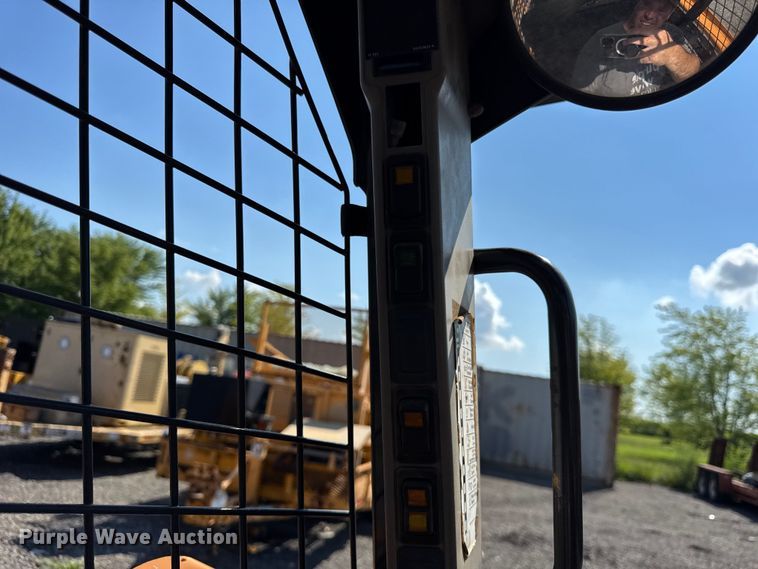 image for item DJ9690 Case TR270 tracked skid steer loader