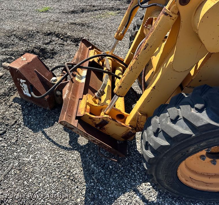 image for item DJ9691 1998 Case 1838 skid steer loader
