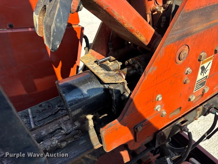 image for item DJ9692 1999 Ditch Witch JT2720 directional boring unit