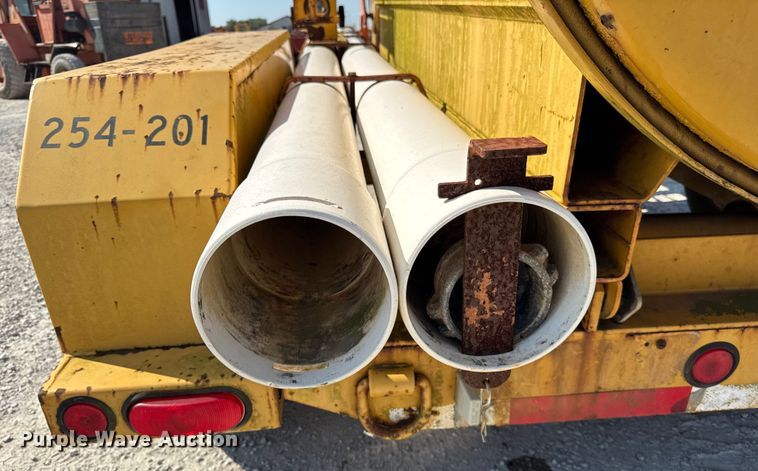 image for item DJ9693 2001 Vermeer E800 vacuum excavator