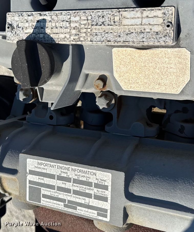 image for item DJ9693 2001 Vermeer E800 vacuum excavator