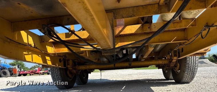 image for item DJ9693 2001 Vermeer E800 vacuum excavator