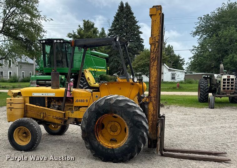 image for item DJ9704 1976 John Deere 480B forklift
