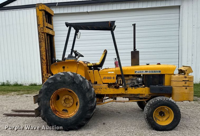 image for item DJ9704 1976 John Deere 480B forklift